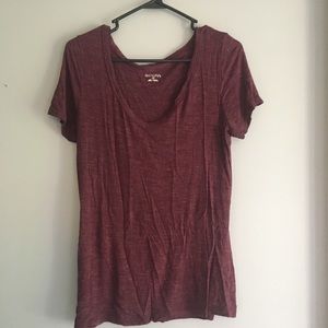 Burgundy t shirt